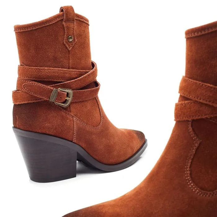 Women Moda In Pelle Heeled And Wedge Boots Malatrex Dark Tan Suede