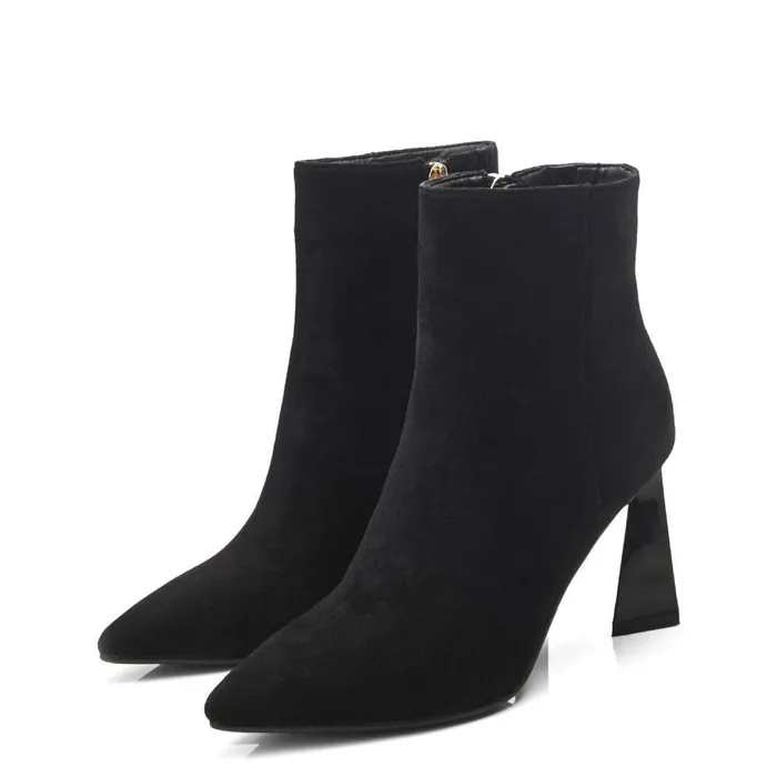 Women Moda In Pelle Heeled And Wedge Boots Narya Black Alcantara