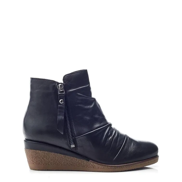 Women Moda In Pelle Heeled And Wedge Boots Olgar Black Leather
