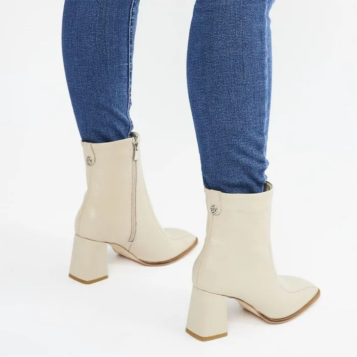 Women Moda In Pelle White Boots Adelane Off White Leather