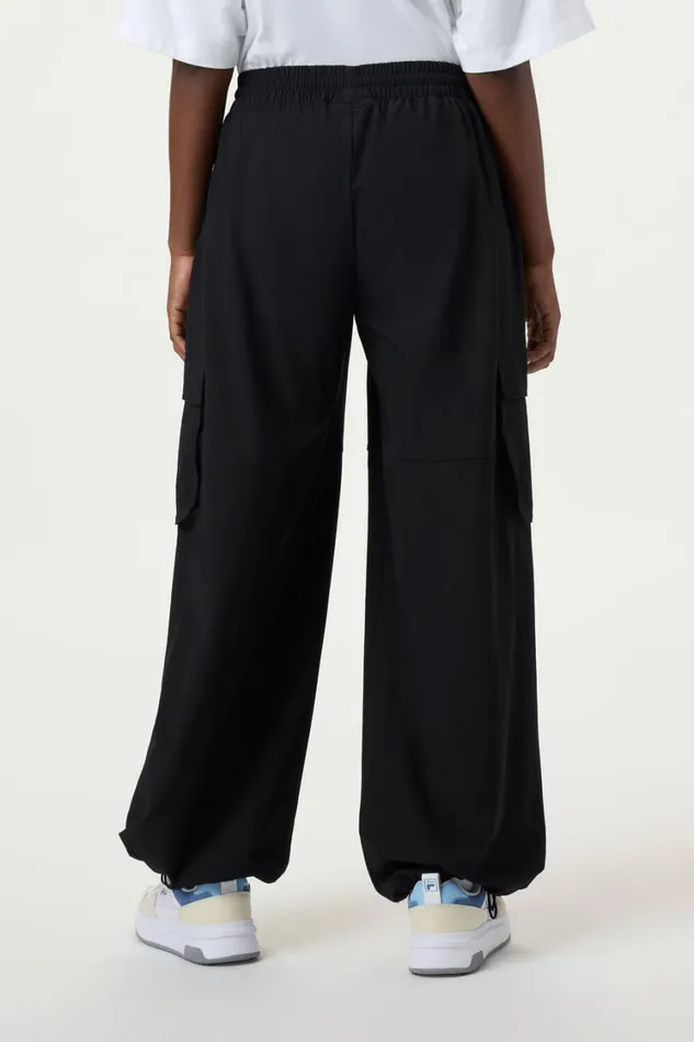 Women Pants and Shorts Fila Trail Cargo Pant