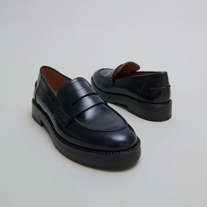 Women Roundtoed Loafers Blue JONAK Loafers