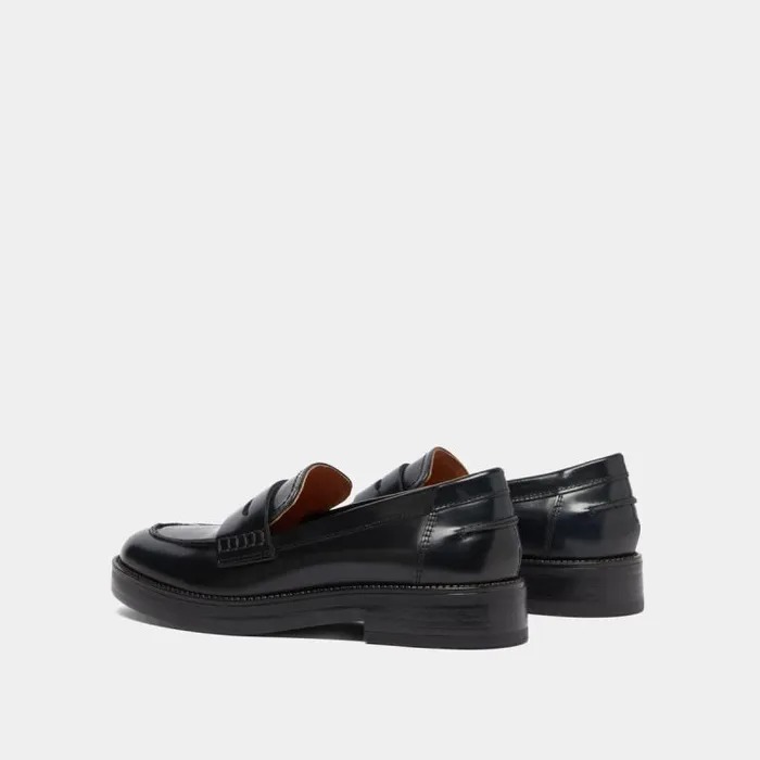 Women Roundtoed Loafers Blue JONAK Loafers