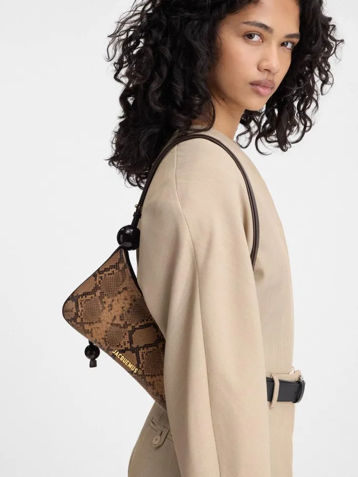 Women Shoulder Bags JACQUEMUS The Bisou Perle Light Brown Women Shoulder Bags JACQUEMUS The Bisou Perle Light Brown