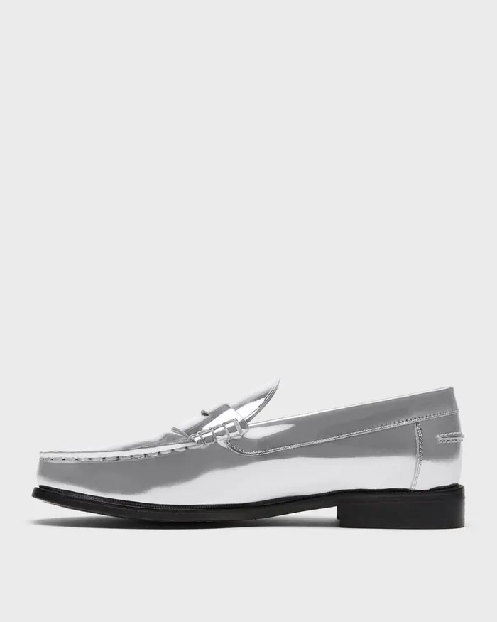 Women Theory Shoes City Loafer In Metallic Leather Silver